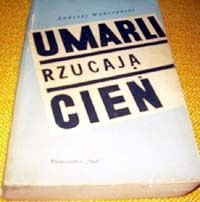 Umarli rzucają cień