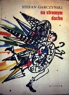Na stromym dachu