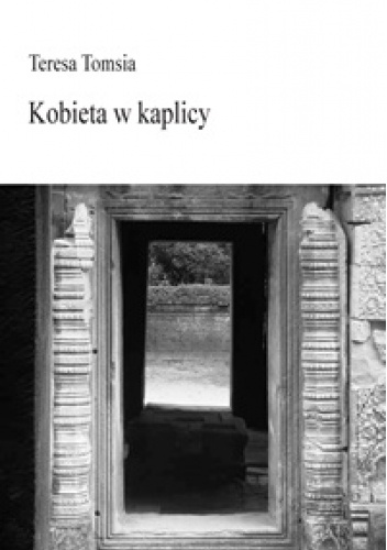 Kobieta w kaplicy