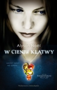 W cieniu klątwy
