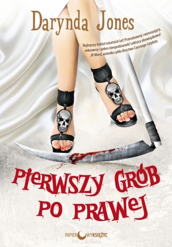 Pierwszy grób po prawej