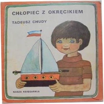 Chłopiec z okręcikiem